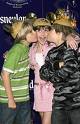 x leurs propres codes x